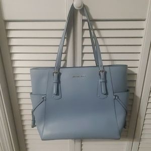 Michael Kors Voyager